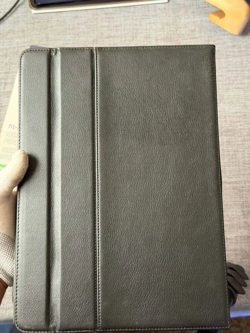 Targus Fit-n-Grip Universal Protective Tablet Case for 10.1